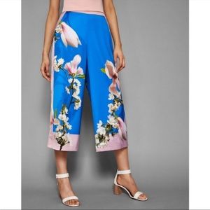 Ted baker wide leg floral culottes, size 3 UK (8US)